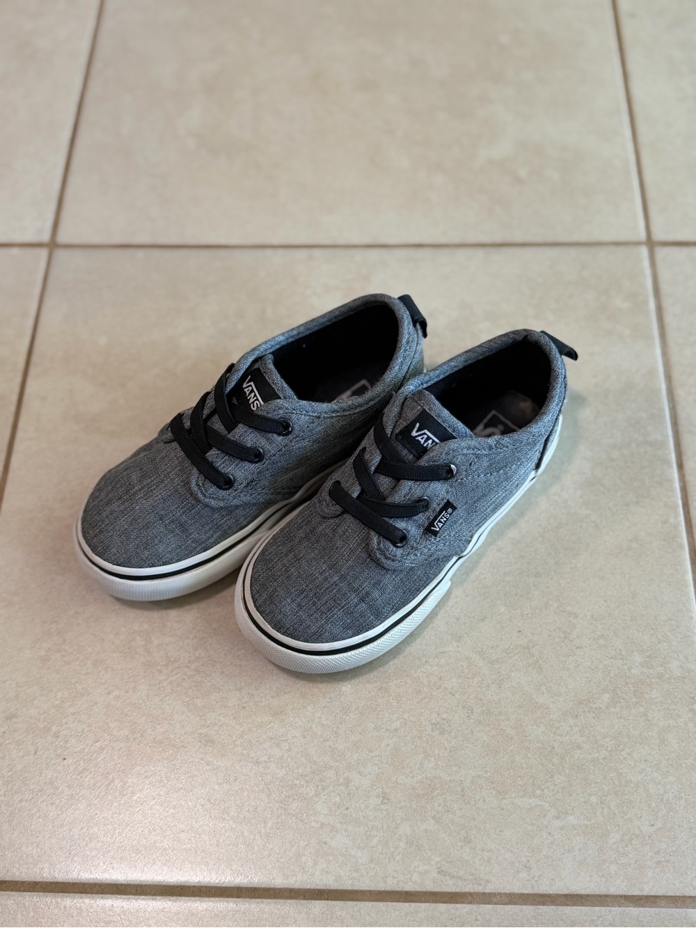 Vans Classic Gray Canvas Elastic Sneakers - US Toddler 9
